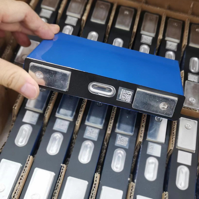 3.2v 25ah 8c Lifepo4 Lfp خلية منشورية قابلة لإعادة الشحن بطارية EV للسيارة الكهربائية