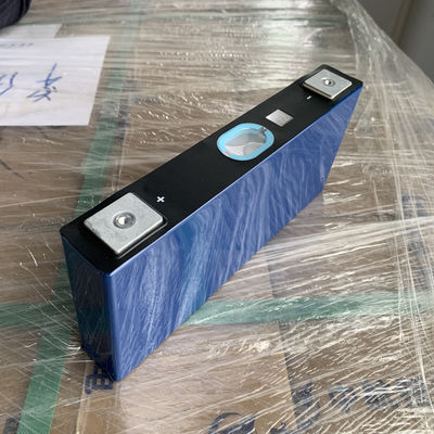 خلية بطارية ليثيوم أيون 1.85KGS بطارية ليثيوم المنشورية RV Pack NMC Prismatic Cells 3.7v 113ah